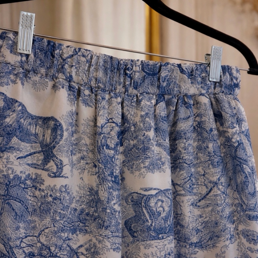 Sunday Up Satiny Luxe Blue Spring Design Pants with Elastic Waist and Pockets - Picture 5 of 5